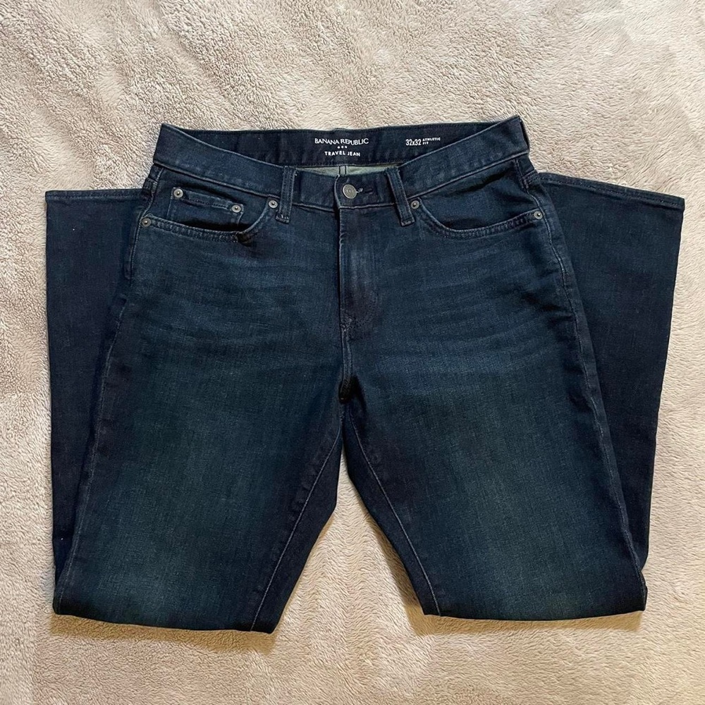 Banana Republic Blue Travel Jean (32 x 32)
